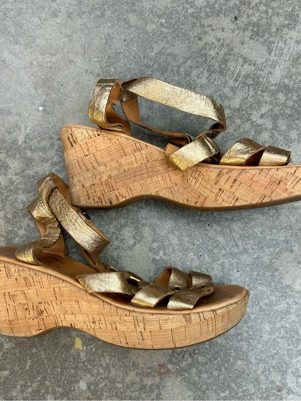 Vintage Kork-Ease platform sandals